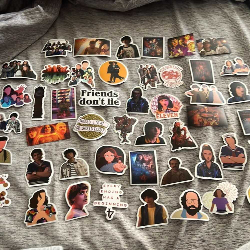 🌷Stranger Things Stickers